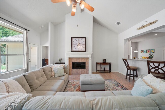 Building Photo - 158 N Whistlers Bend Cir