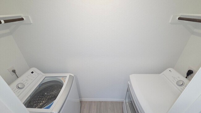 Building Photo - Half Off 1st Full Month Rent Northwest San Antonio Waterwheel Home