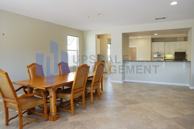 Building Photo - 2029 Savanna Way