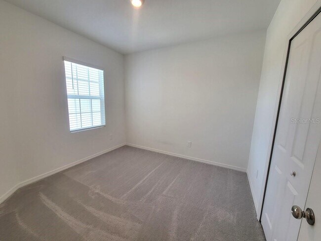 Building Photo - 3328 Lapis Lk Dr