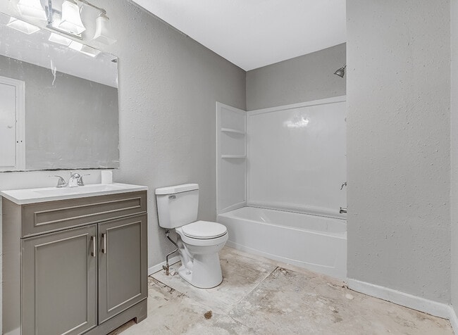 Building Photo - 4212 Elizabeth St