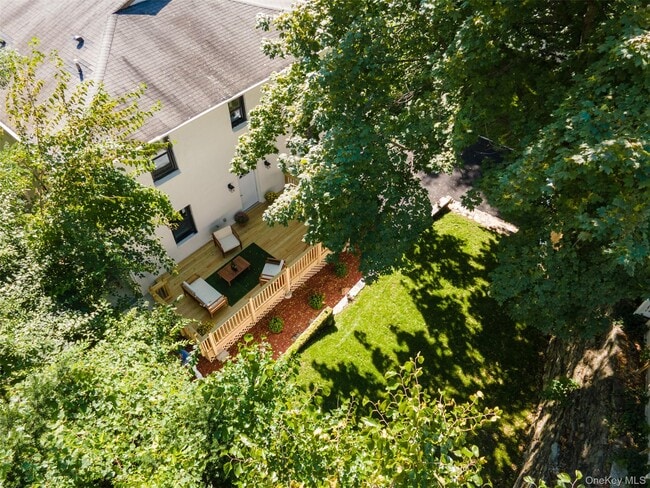 Building Photo - 25 Van Duzen Pl