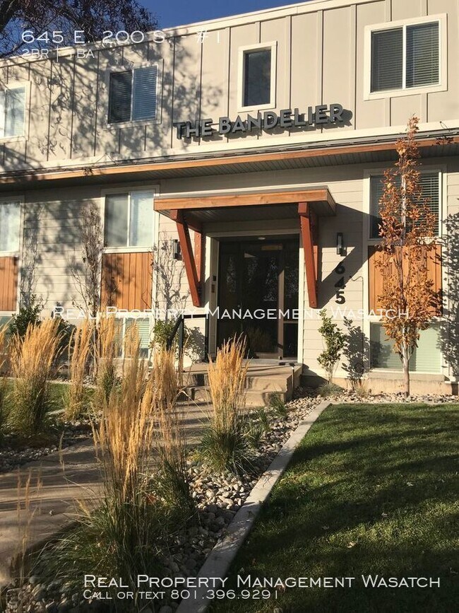 Building Photo - Move In Special $600 Off First Months Rent!