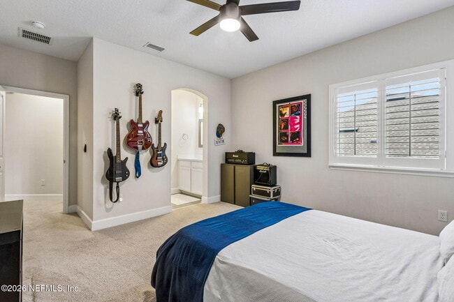 Building Photo - 209 Manor Ln