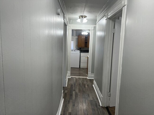 Building Photo - 2904 Q St