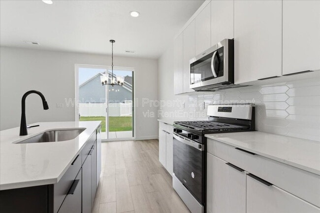 Building Photo - 3668 S 4525 W