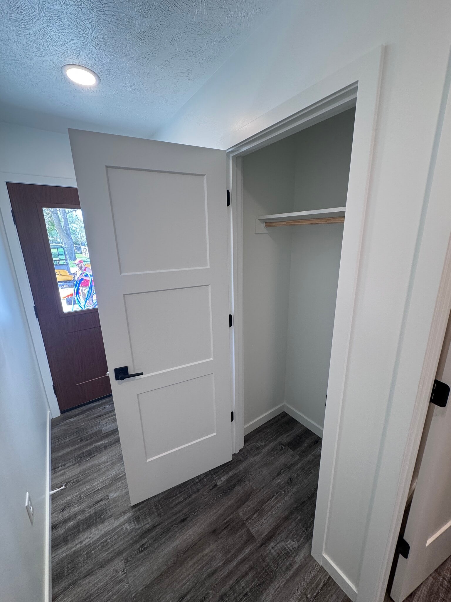 Building Photo - 202 E Plum St