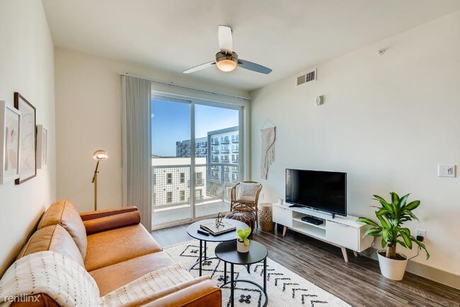 Building Photo - 1 br, 1 bath Apartment - 3000 Kramer Ln