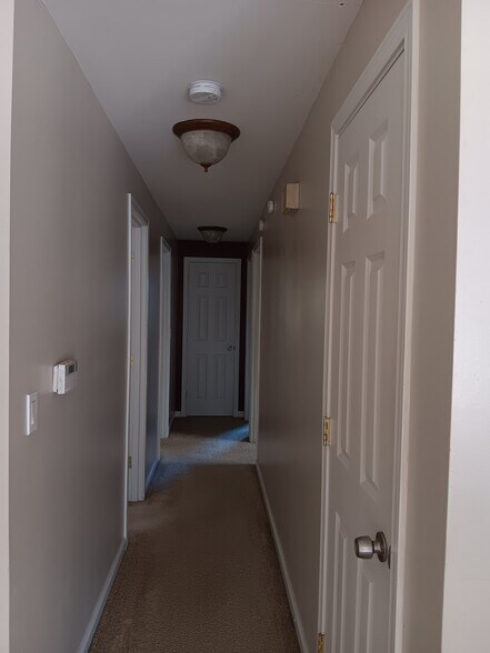 Building Photo - 518 NE 85th St