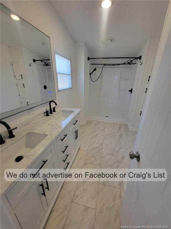 Building Photo - 910 Blue Rd