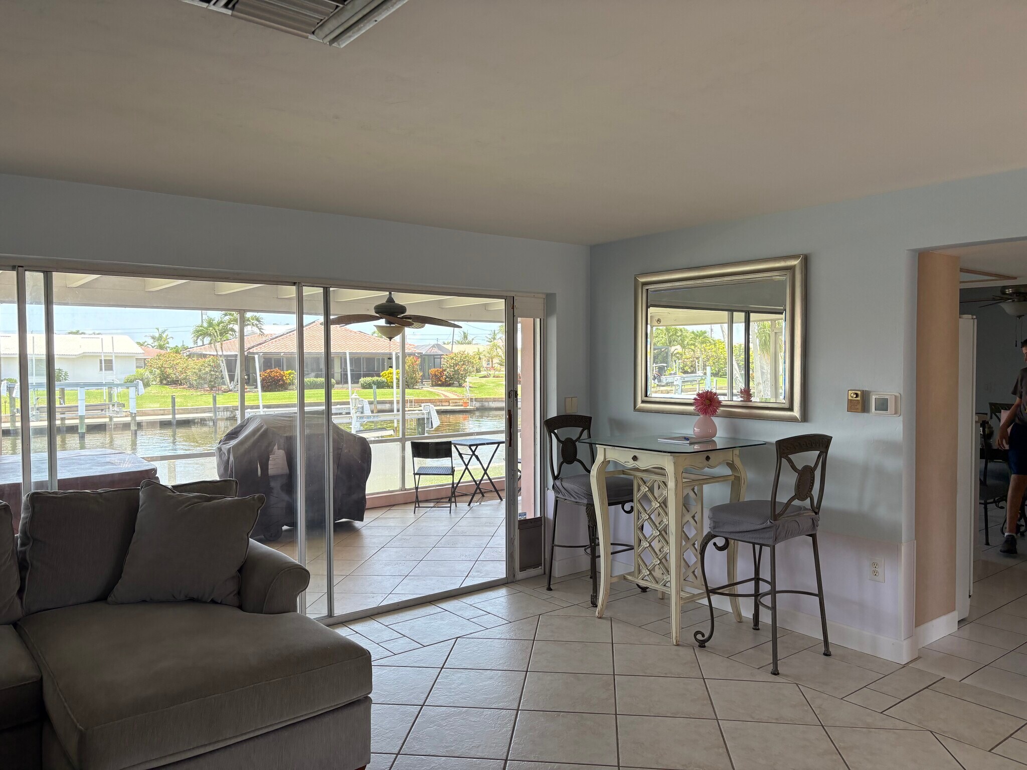 Building Photo - 381 Delido Ct