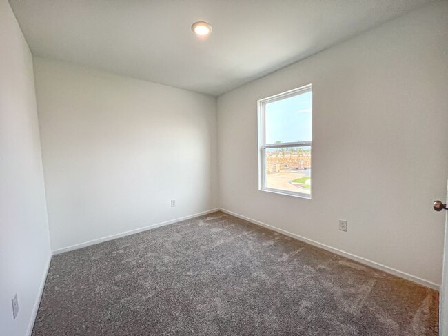 Building Photo - 21479 Carosella Dr