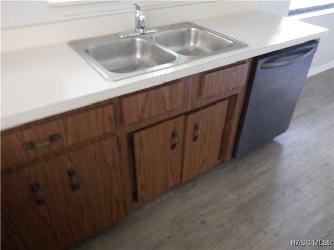 Building Photo - 4441 S World Way