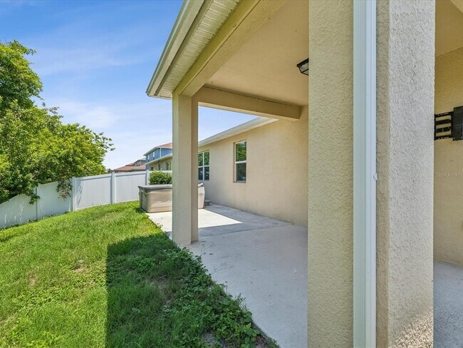 Building Photo - 11525 Southern Creek Dr