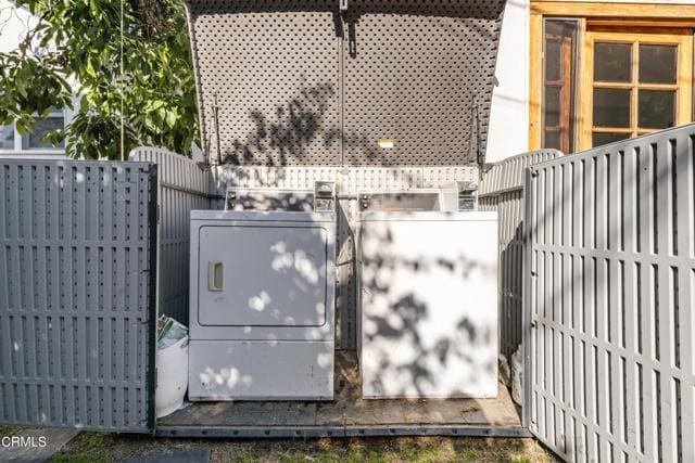 Building Photo - 1115 S Wilton Pl