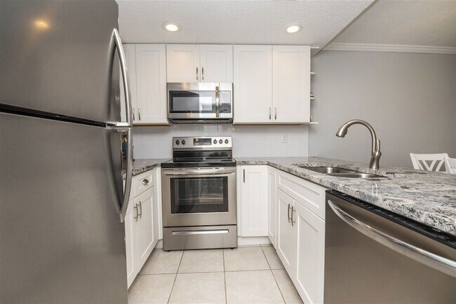 Building Photo - 4250 A1A S