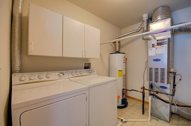 Building Photo - 355 Grape Vine Trail