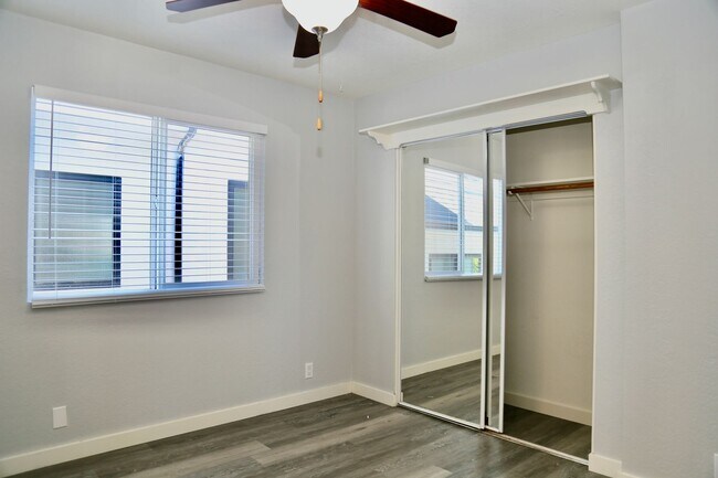 Building Photo - SO close to the beach and PCH - 3 Bedrooms and 3 Ensuite Bathrooms - Upgraded Upper Home With Lam...