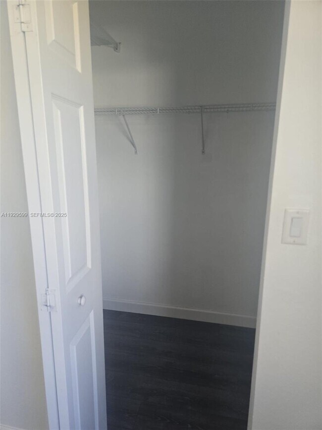 Building Photo - 3399 W 90th Terrace