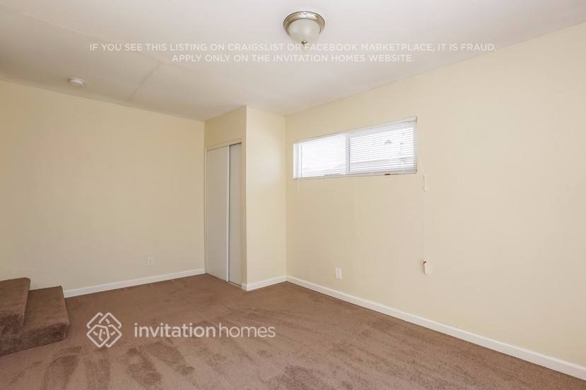 Building Photo - 1118 S Exmoor Ave