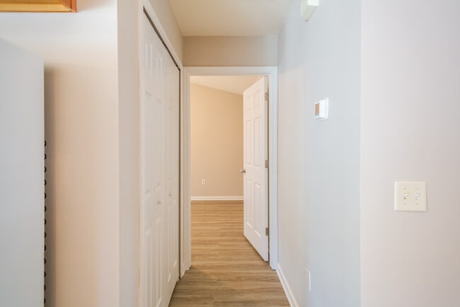 Building Photo - 192 Sonata Cir