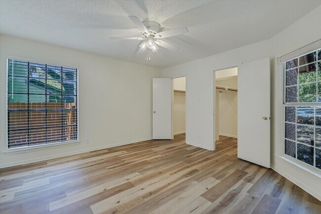 Building Photo - 6103 Hill Forest Dr