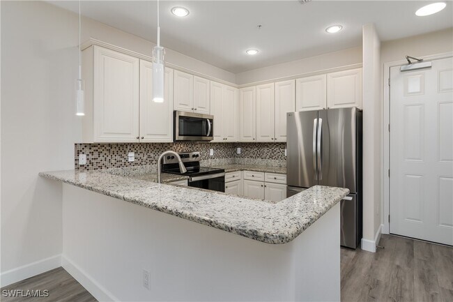 Building Photo - 9072 Covina Dr N