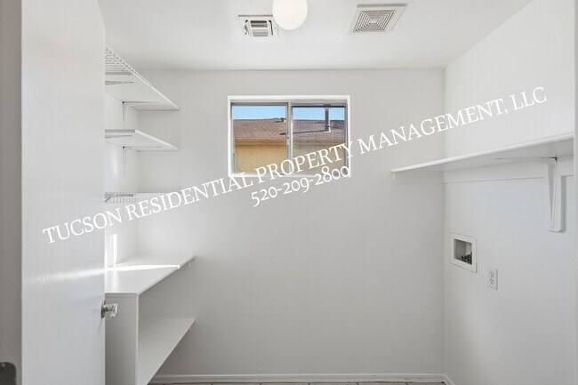 Building Photo - 8875 S Desert Valley Way