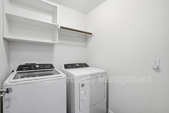 Building Photo - 1701 E Lamar Blvd