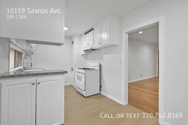 Building Photo - 10159 Samoa Ave