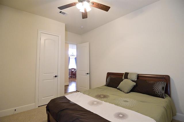 Building Photo - 7304 Meadow Glen Dr