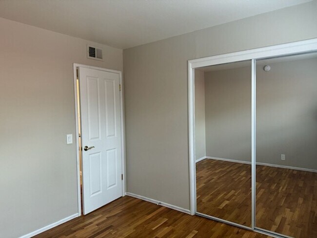 Building Photo - Beautiful 3 Bedroom 1.5 Bath Home, Close to Santana Row.