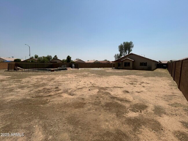 Building Photo - 15070 N 150th Ln