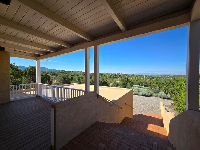 Building Photo - 1329 Tano Ridge Rd
