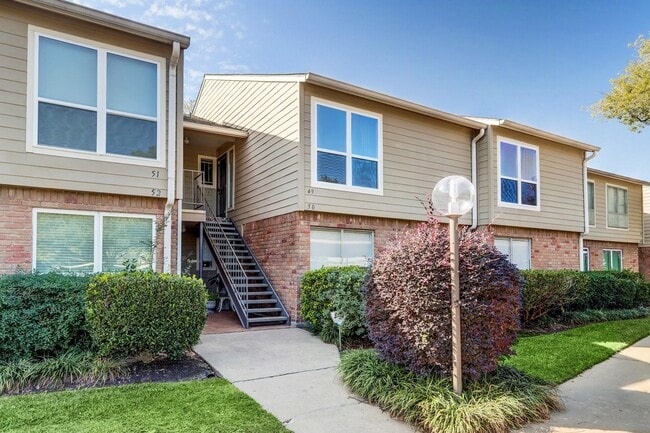 Building Photo - 5005 Georgi Ln