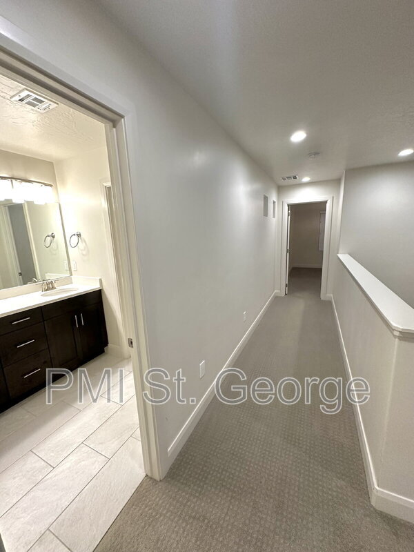 Building Photo - 3226 E 2930 S