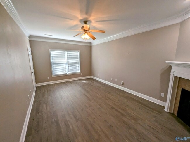 Building Photo - 1224 Autumn Ln SW