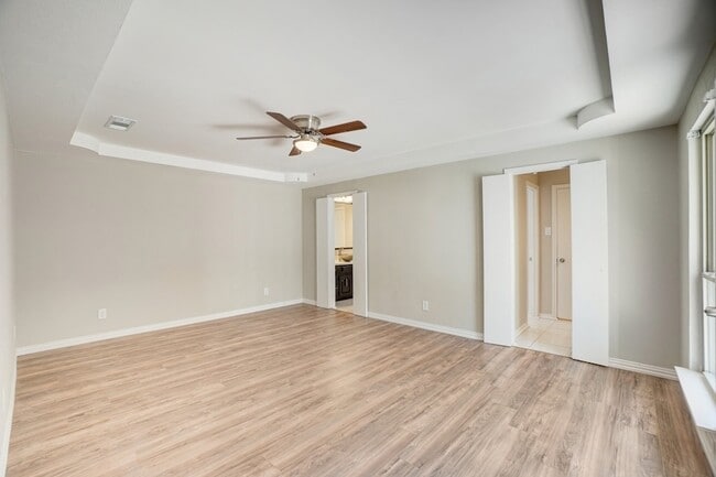Building Photo - 1216 Horizon Trail