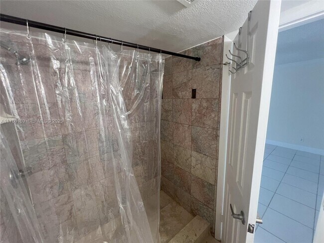 Building Photo - 3750 NW 115th Way