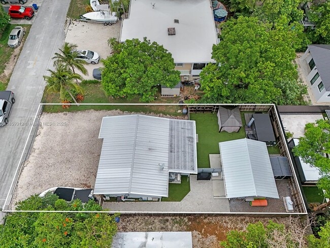 Building Photo - 42 Bonefish Ave