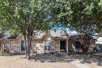 Building Photo - 1313 Timberview Dr