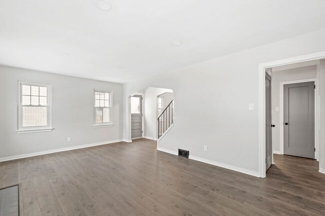 Building Photo - Charming 4 bedroom home in Pittsburgh avai...
