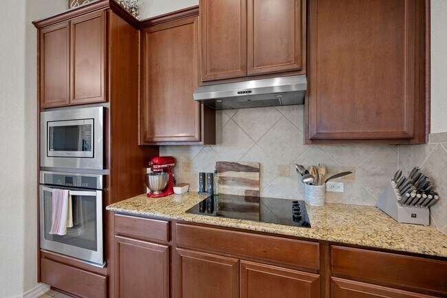 Building Photo - 3620 Cinkapin Dr