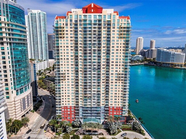 Building Photo - 1155 Brickell Bay Dr