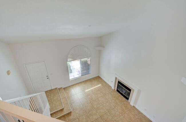 Building Photo - Renovated and Modern. This fantastic 2br in a gated community in Silverado Ranch has all the amen...