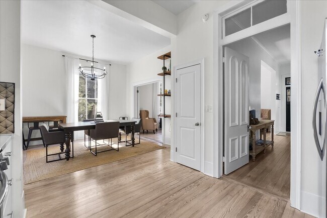 Building Photo - 1724 33rd St