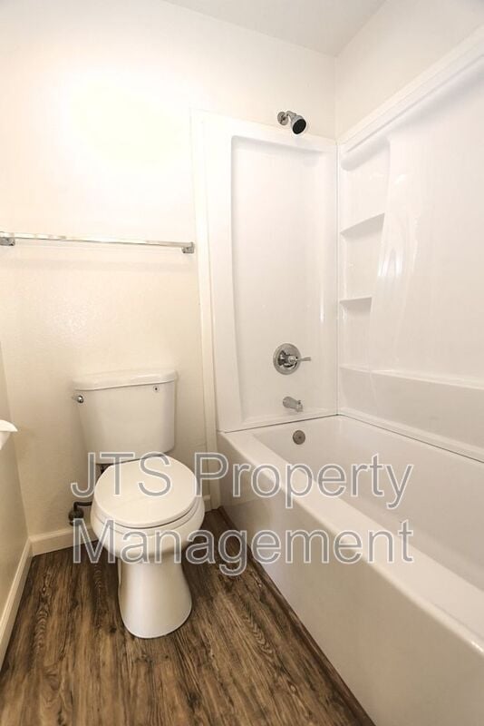 Building Photo - 5848 Alorn Ln