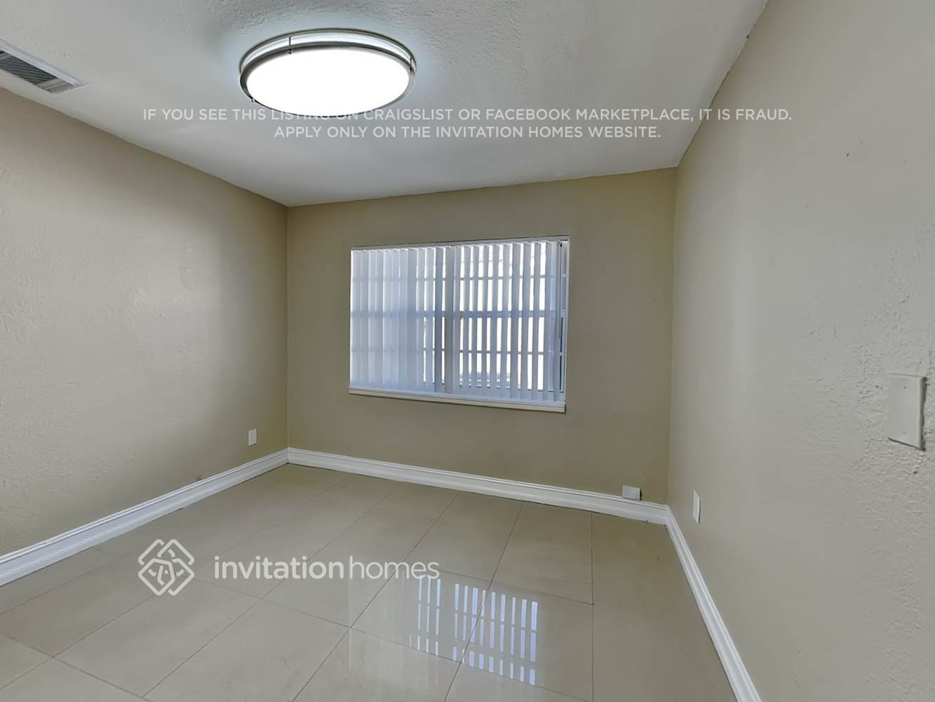Building Photo - 1747 SW 136th Pl
