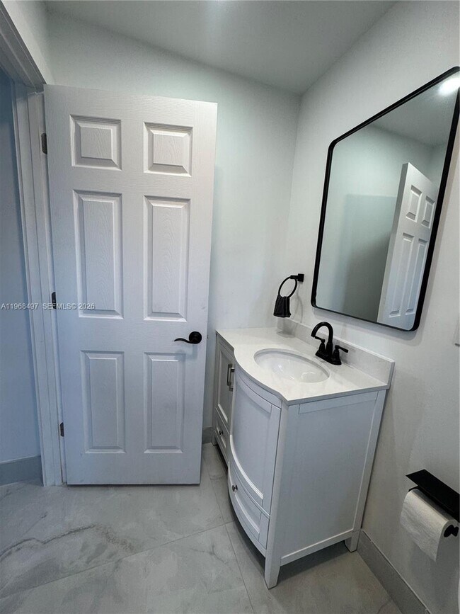 Building Photo - 1710 SW 99th Terrace