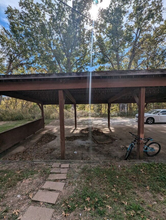 Building Photo - 2/1.5 Townhouse in Columbia